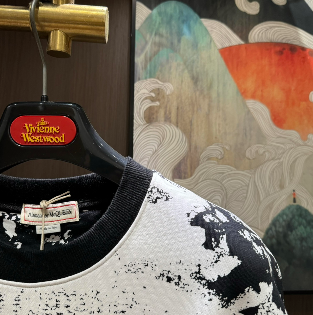 Sudadera Alexander Mc Queen patron calavera para hombre