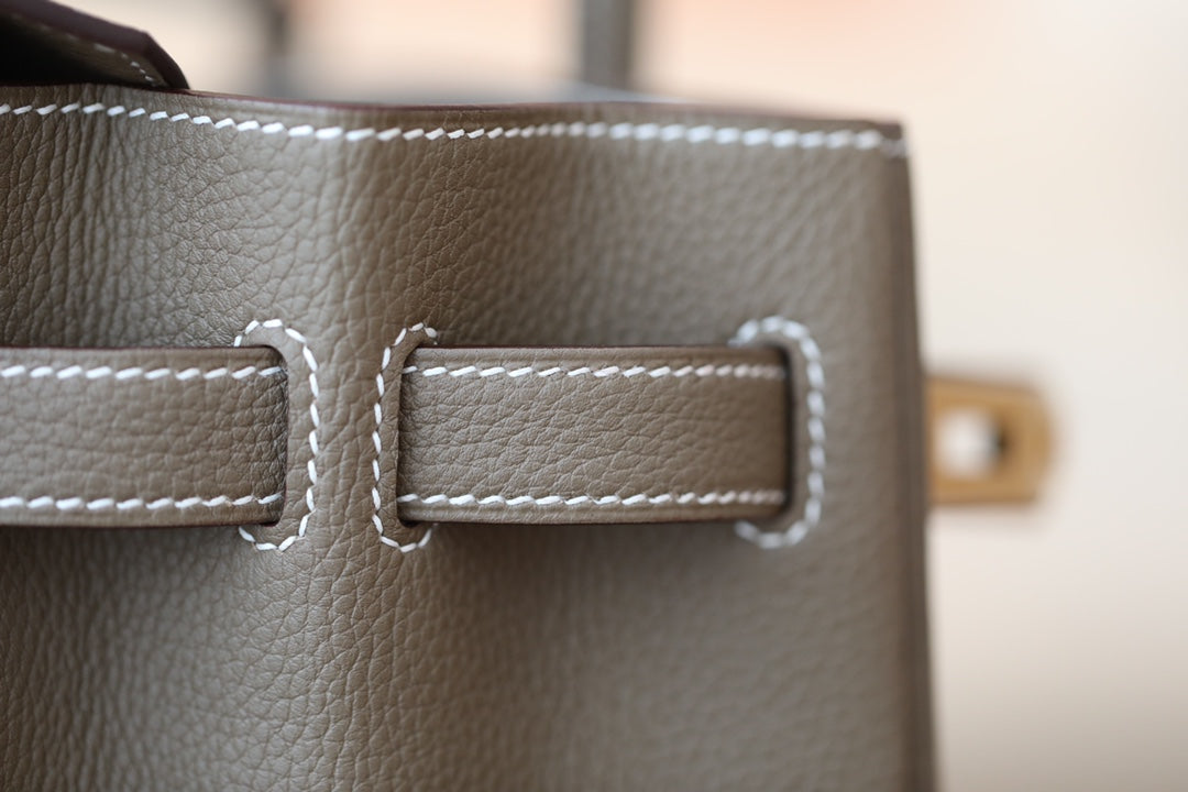 Hermès Birkin 30: La Definición del Lujo en Elephant Grey