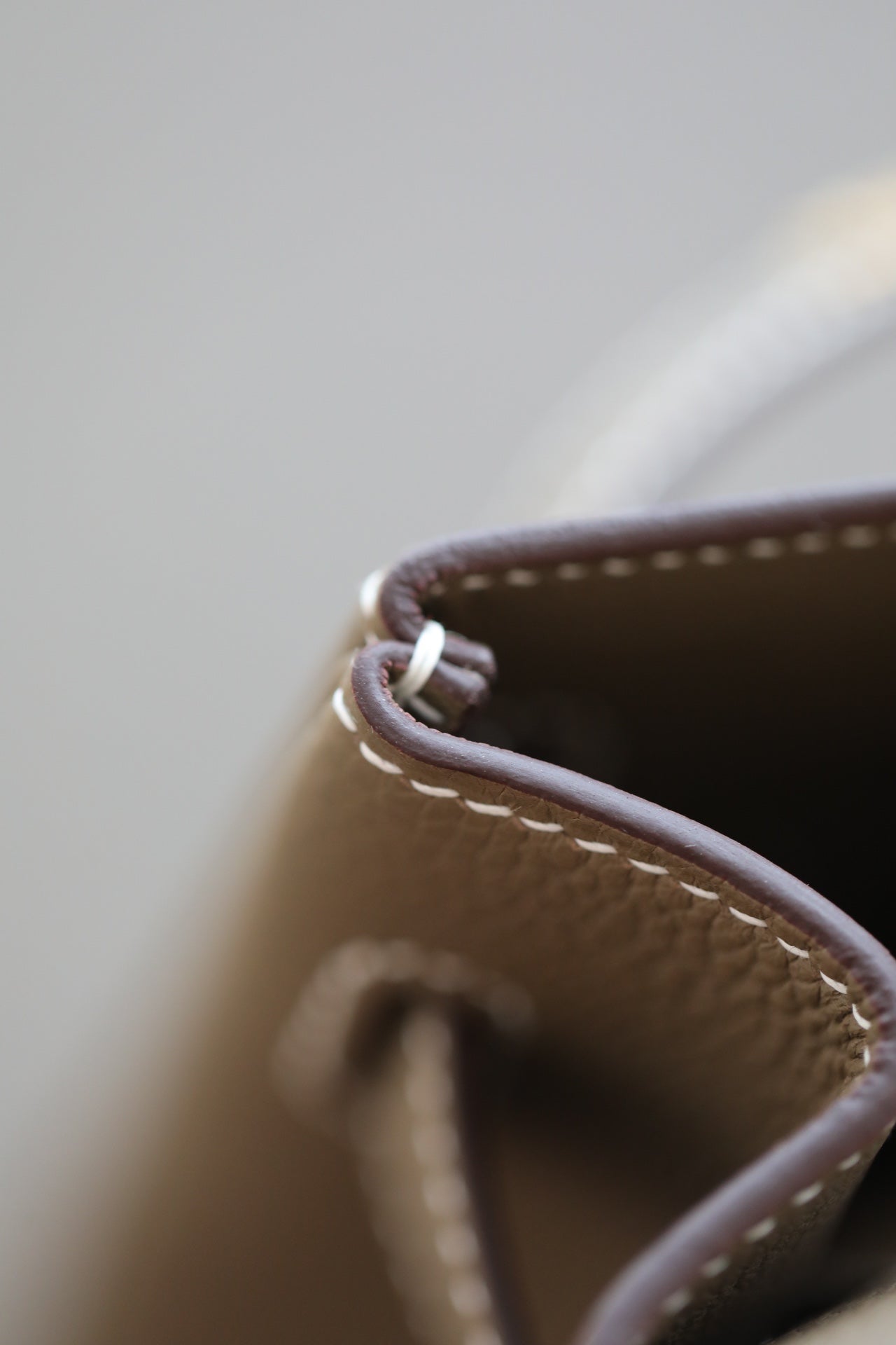 Hermès Birkin 30: La Definición del Lujo en Elephant Grey