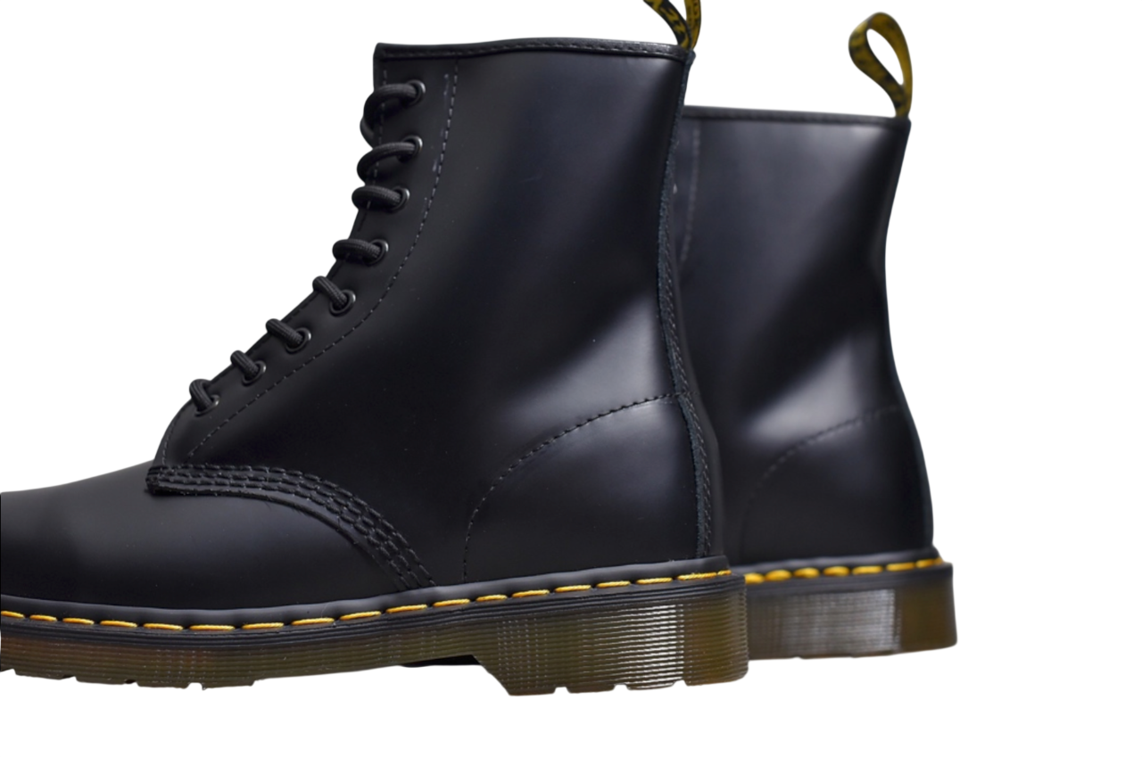 Dr. Marteens bota de 8 ojales clasica