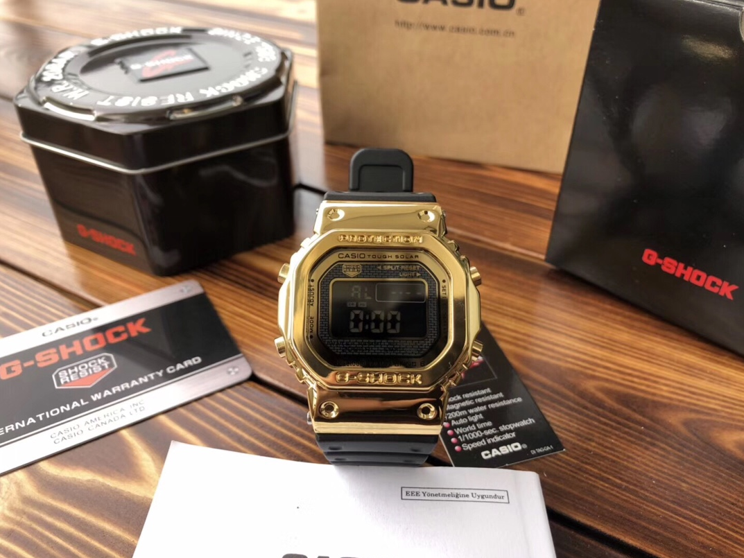 Casio G-SHOCK GWB-5000 gold "limited edition"