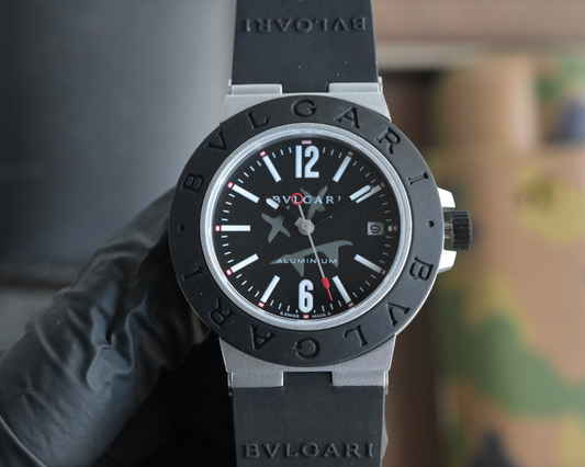 Reloj para caballero Bvlgari movimiento mecanico con caja de acero