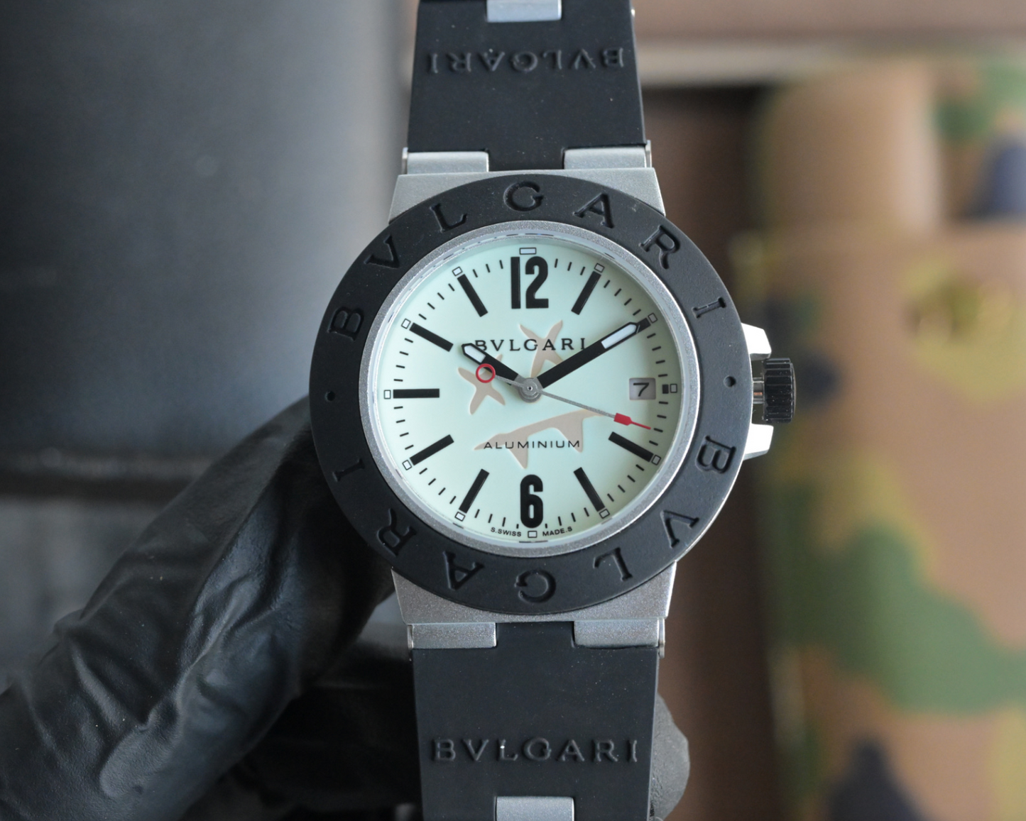 Reloj para caballero Bvlgari movimiento mecanico con caja de acero