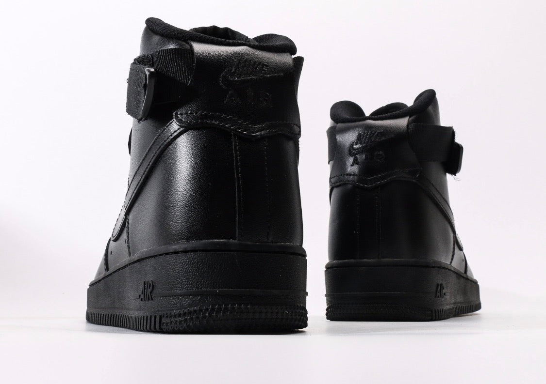 Nike Air Force 1 high top black