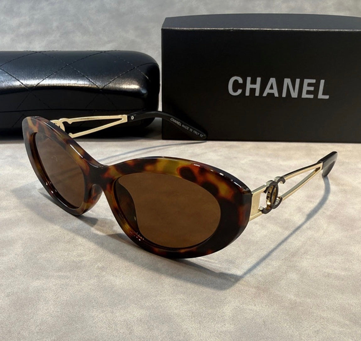 Lentes de Sol CHANEL Ovalados