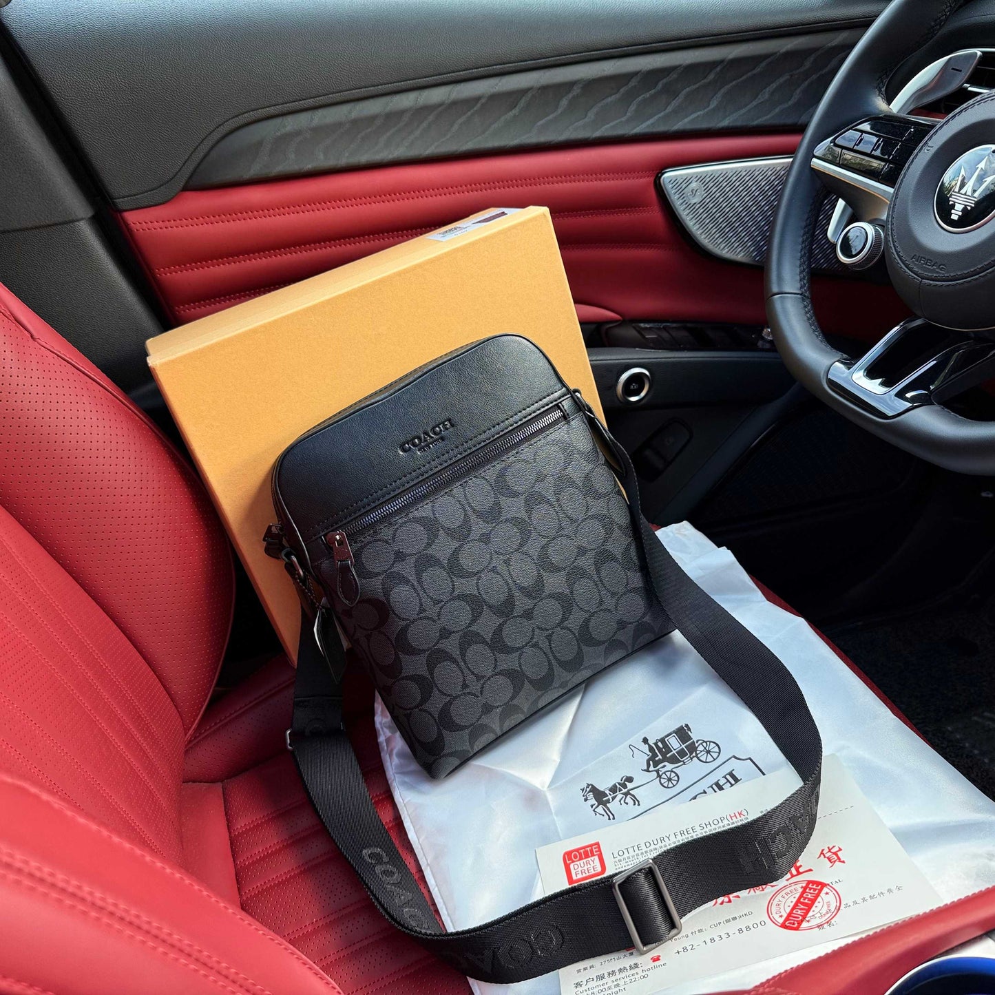 Bandolera Coach New York | Piel Corrugada "Pebbled" – Black Edition