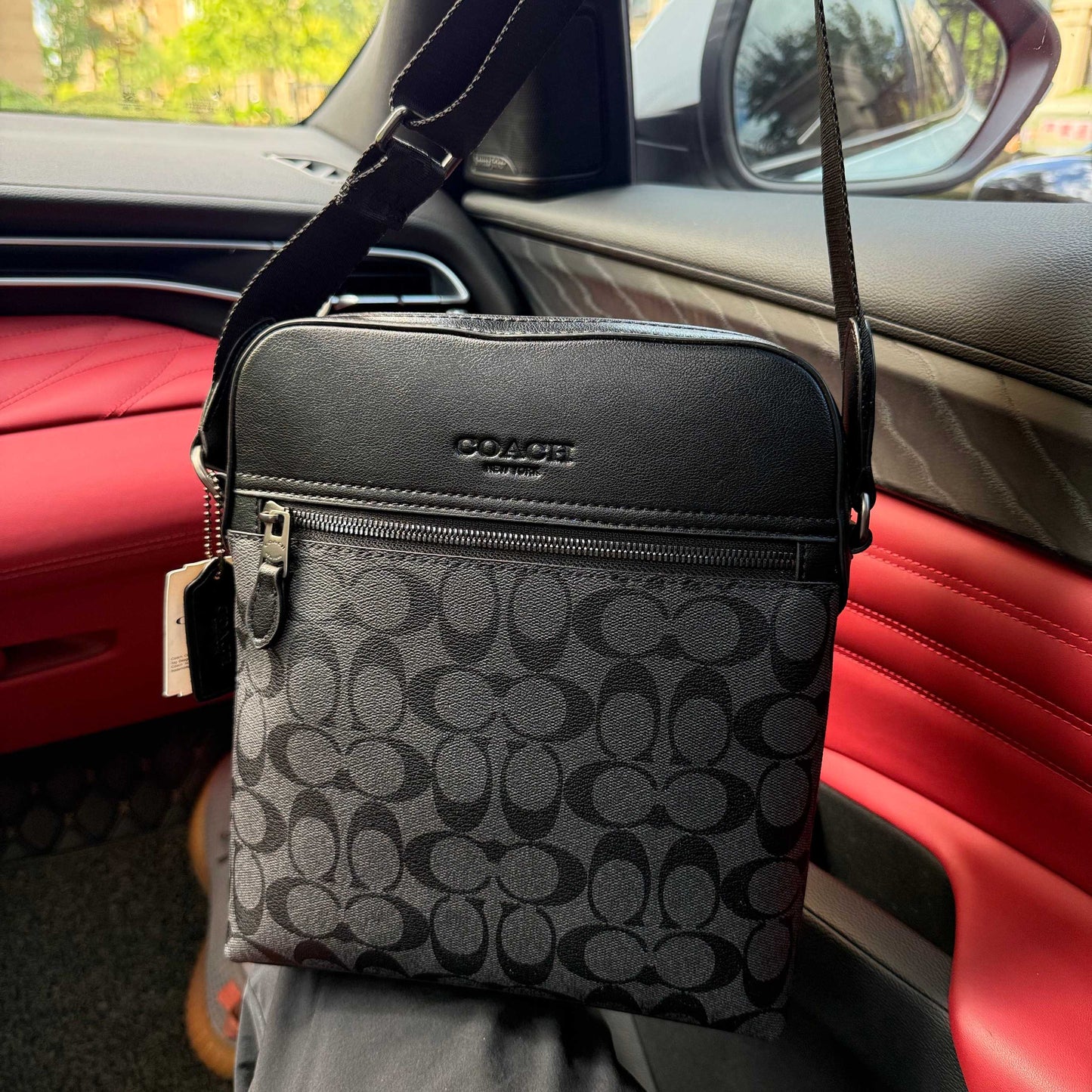 Bandolera Coach New York | Piel Corrugada "Pebbled" – Black Edition