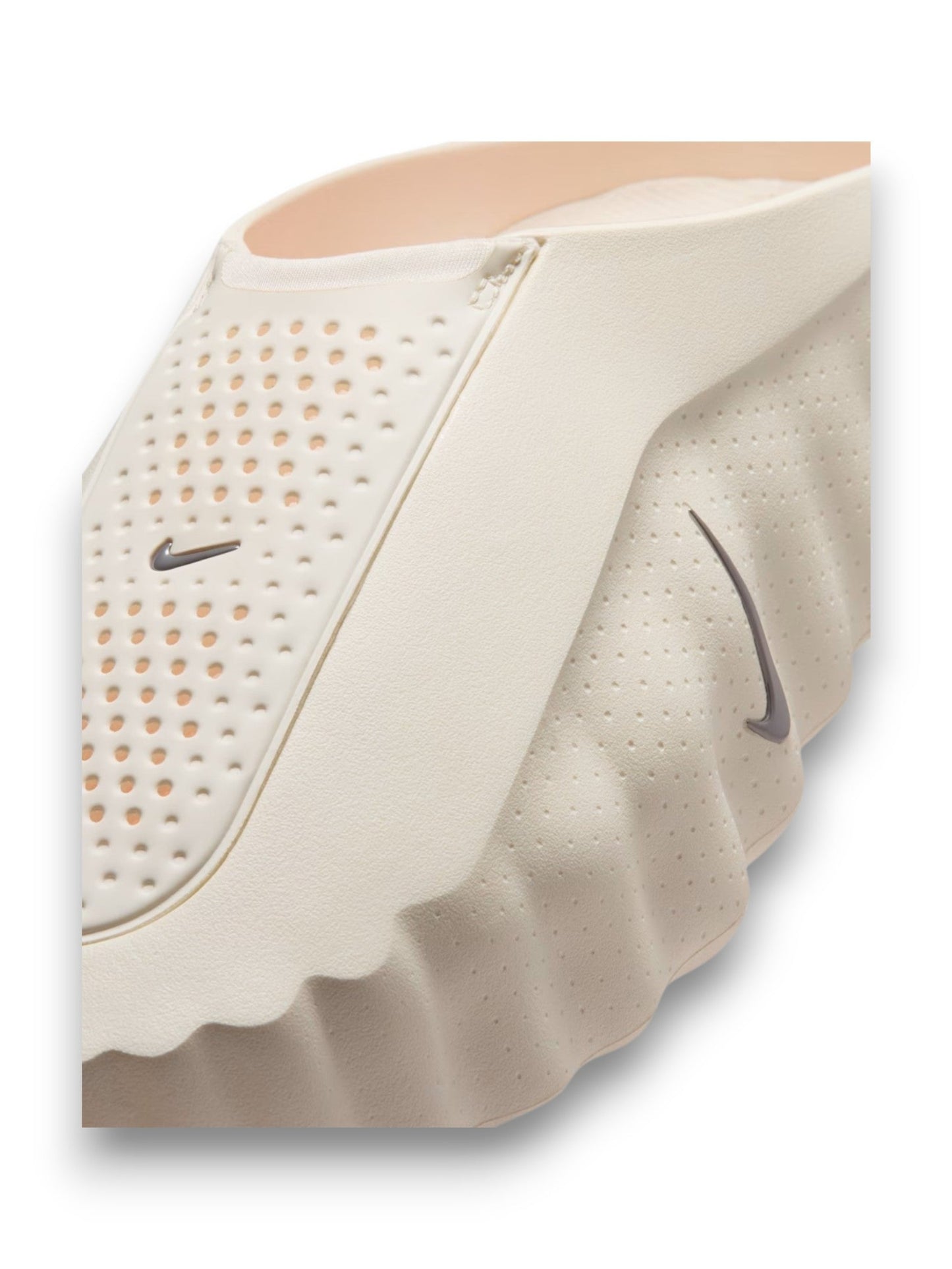 Nike Mind 001 Pregame Mules Beige