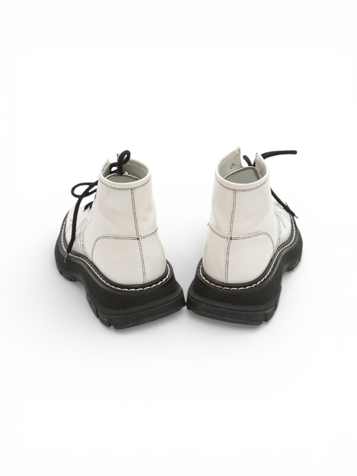 Alexander McQueen bota para dama