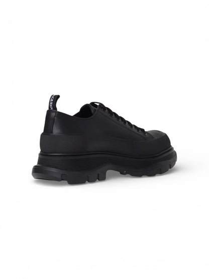 Alexander McQueen tenis oversized para dama