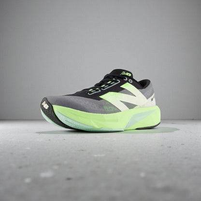 New Balance Rebel V4 Black lime